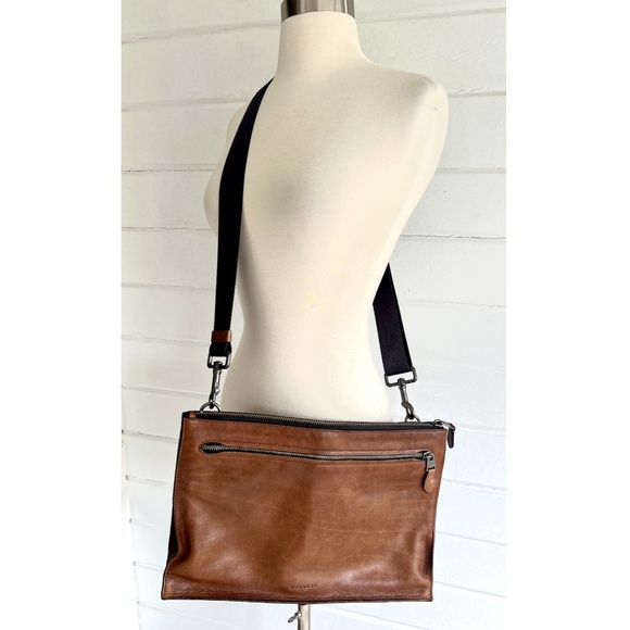 COACH Manhattan Convertible Slim Messenger Bag in Brown - Picture 2 of 16